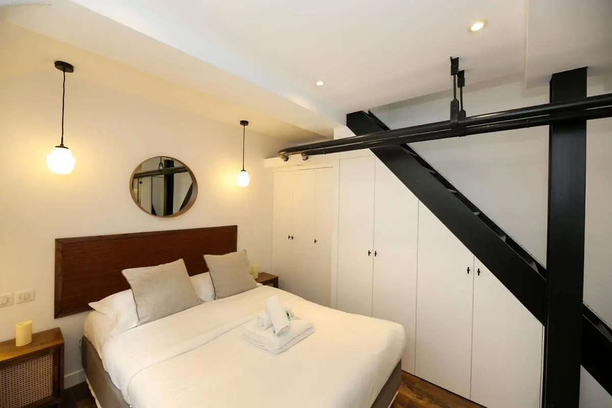 Appartement Proche Des Celebres Puces De Paris 4P Apartment